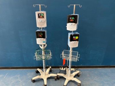 Lot Of Vapotherm Precision Flow Medical Stands For Sale