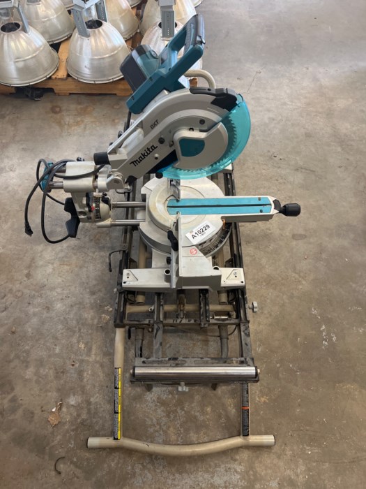 Makita LS1016 Miter Saw W Delta Universal Miter Saw Planer Stand For Sale