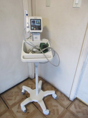 Working Philips Suresigns Vs Vital Signs Monitor With Stand For Sale