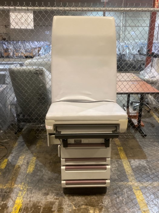 (1) Midmark 404-005 Exam Bed for sale