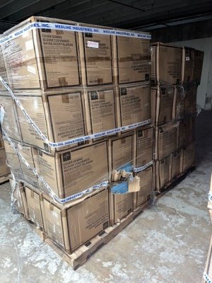 (2) Pallets of Medline Patient Gowns for sale