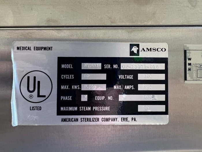 AMSCO Model: M70WCS Warming Cabinet for sale