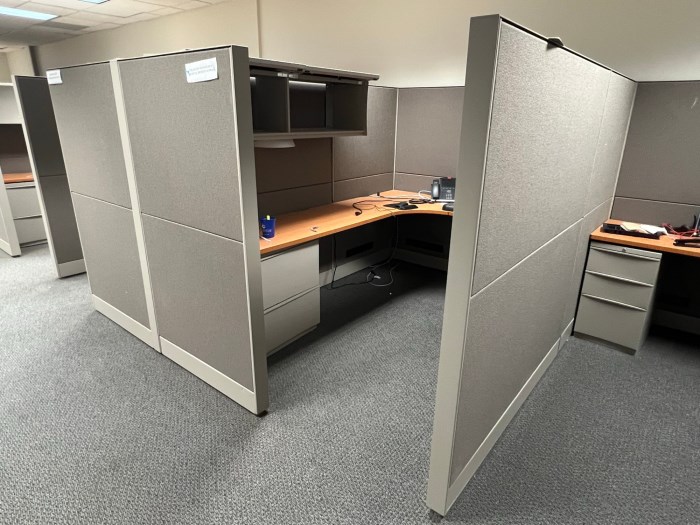 Assorted Office Cubicles (B Level) For Sale