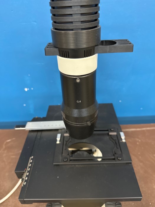 Carl Zeiss Axiovert Cfl Microscope For Sale