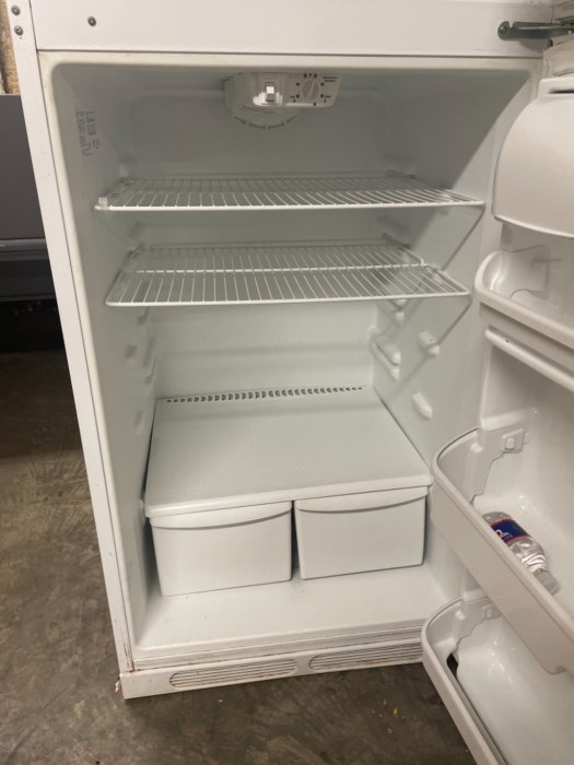 Frigidaire Model FRT17L3FW1 Fridge Freezer Combo for sale