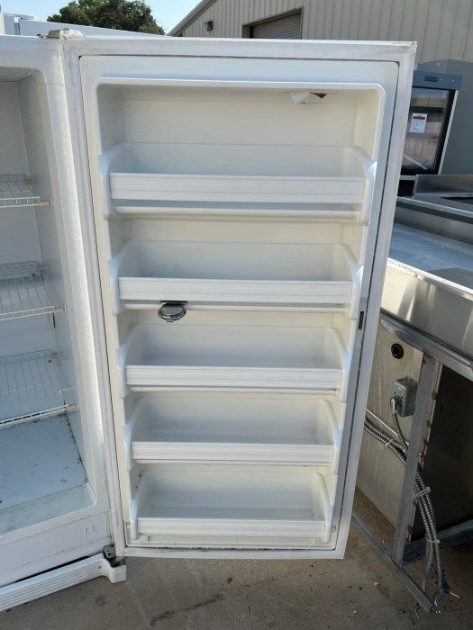 Frigidaire Model: LFFU14F5HWN Free Standing Refrigerator/Freezer for sale