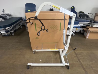 Hoyer Hydraulic Lift for sale