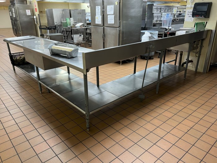 L Shaped Stainless Steel Prep Table W Sink For Sale