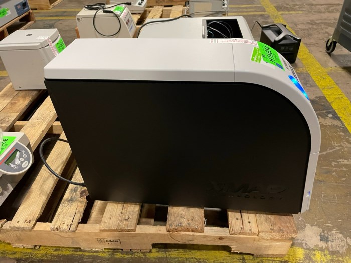 Luminex MAGPIX Microplate Reader *Powered on at time of auction* for sale