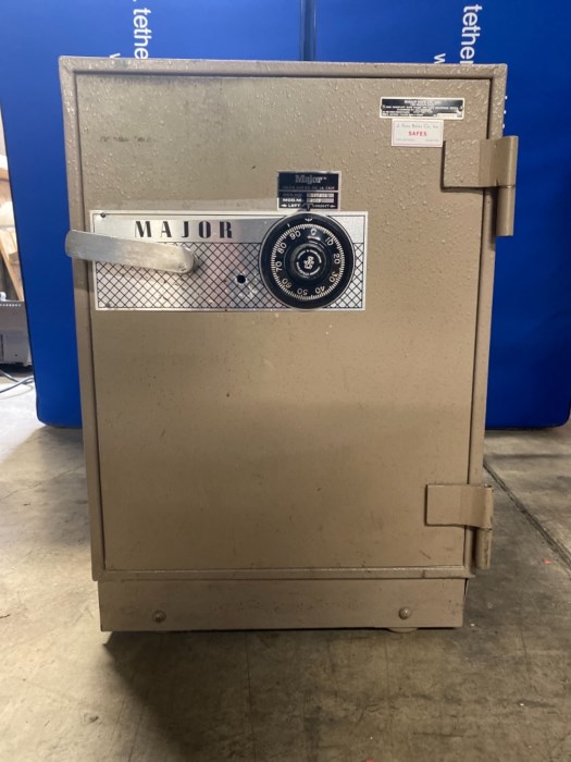 Major Safe Co Combination Safe for sale