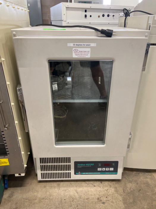 New Brunswick Scientific InnOva 4230 Refrigerated Incubator Shaker For Sale