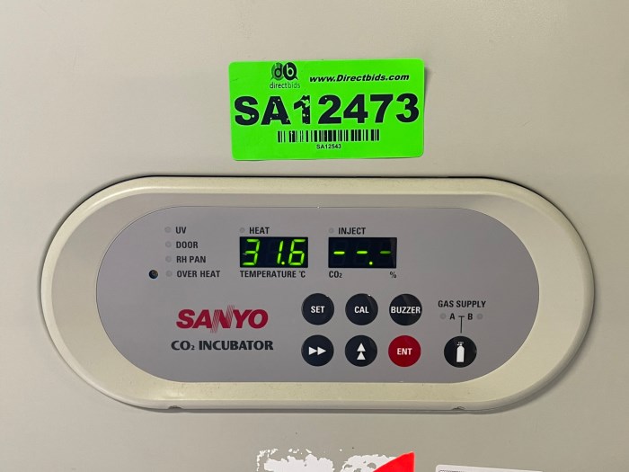 Sanyo MCU-18AIC(UV) CO2 Incubators (Dual Stacked) for sale