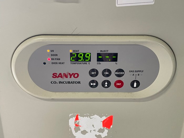 Sanyo Mcu-18aic(uv) Co2 Incubators (dual Stacked) For Sale