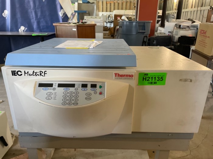 Thermo Electron Corp IEC MultiRF Tabletop Centrifuge for sale