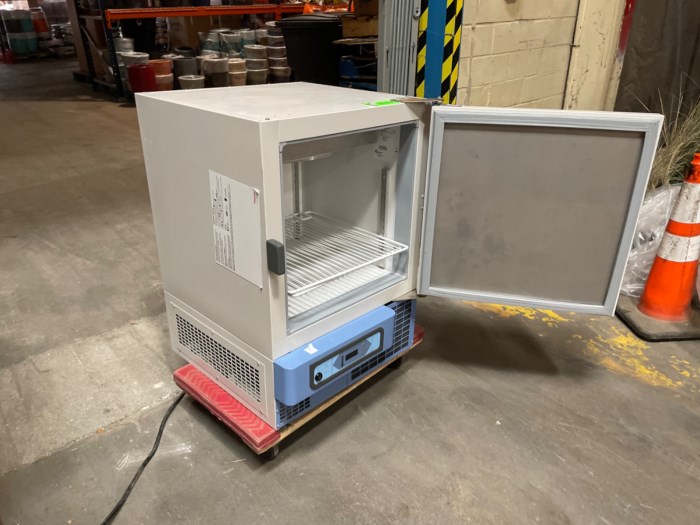 Thermo Scientific Revco Model: ULT430A Laboratory Freezer for sale