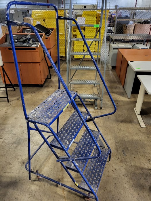 Warehouse Mobile Stairs for sale